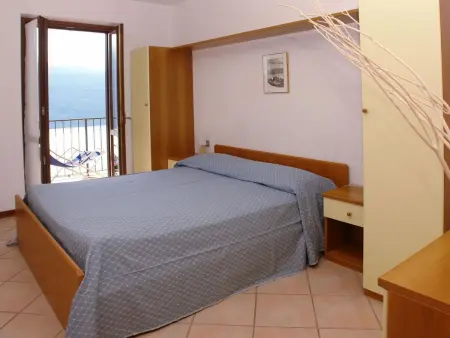 Dreizimmerwohnung mit Seeblick, Appartement 6 personnes à Manerba - Photo 10