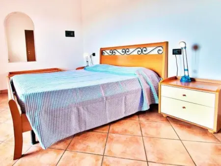 Wohnung in Solarolo mit privatem Parkplatz, Appartement 4 personnes à Manerba - Photo 2