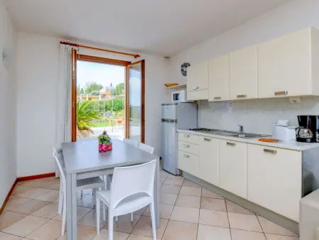 Wohnung mit Balkon, Schwimmbad und Seeblick, Appartement 6 personnes à Moniga del Garda - Photo 6