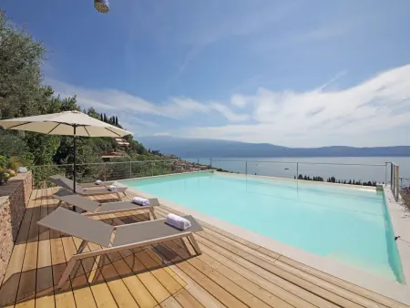 Exklusive Villa Agave mit Seeblick und privatem Pool - Photo 16