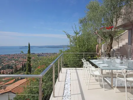 Exklusive Villa Agave mit Seeblick und privatem Pool - Photo 33