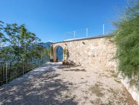 Alleinstehende Villa mit Pool und Traumaussicht, Maison 8 personnes à Brenzone - Photo 62