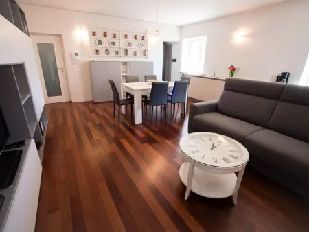 Anwesen mit Garten, Grill und Terrasse, Appartement 4 personnes à Alleghe - Photo 2