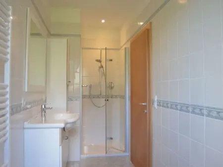 Moderne Ferienwohnung mit Balkon und Pool, Appartement 2 personnes à Merano - Photo 6