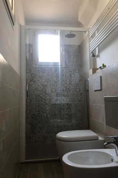 Wohnung 'Ihr Zuhause' mit Terrasse, Appartement 2 personnes à Bologna - Photo 16