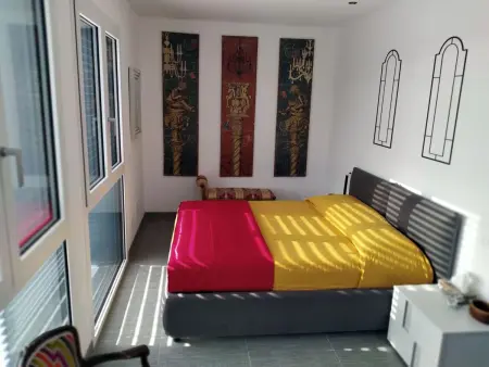Wunderschönes Ferienhaus mit Pool und 360° Blick - Photo 2