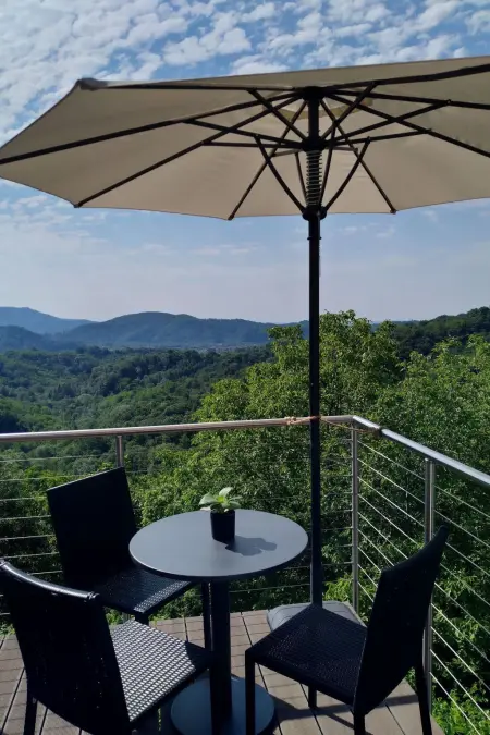 Wunderschönes Ferienhaus mit Pool und 360° Blick - Photo 17