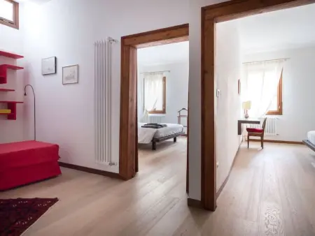 Wohnung mit Waschmaschine und Geschirrspüler, Appartement 4 personnes à Venise - Photo 4