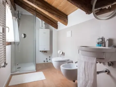 Wohnung mit Waschmaschine und Geschirrspüler, Appartement 4 personnes à Venise - Photo 13
