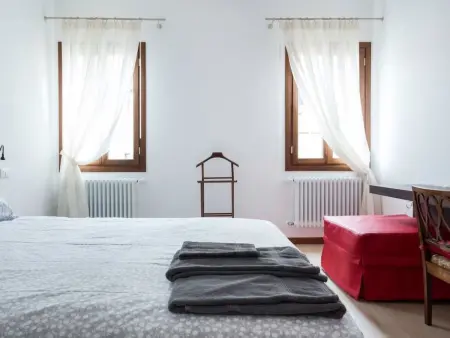 Wohnung mit Waschmaschine und Geschirrspüler, Appartement 4 personnes à Venise - Photo 15