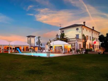 Tenuta  Villa Dalla Benetta  Pool - Wassermassage - Photo 4