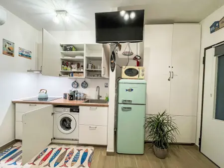 Flacher Strand und Zentrum, Privatparkplatz, Appartement 4 personnes à Rimini - Photo 2