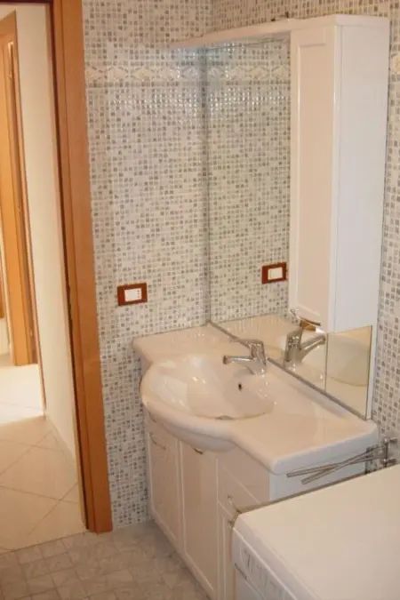 Wohnung in Strandnähe, Appartement 6 personnes à Riccione - Photo 12
