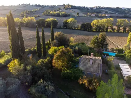 Haustierfreundliches 'Cottage Glicini' mit Pool und Aussicht - Photo 1