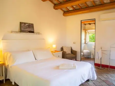 Haus in Ostra mit privatem Pool, Maison 4 personnes à Ostra - Photo 7