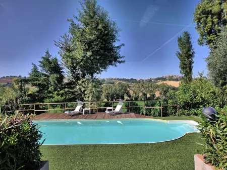 Haus der Musik 270m Veranda, Garten und Pool, Maison 8 personnes à Ostra - Photo 2
