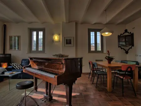 Haus der Musik 270m Veranda, Garten und Pool, Maison 8 personnes à Ostra - Photo 3