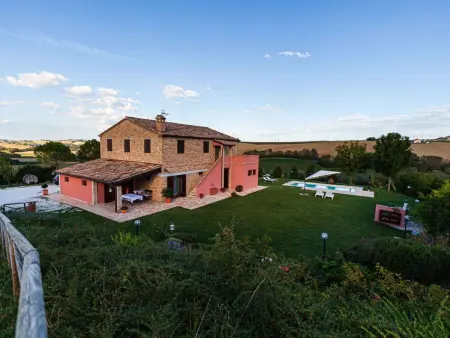 Villa mit privatem Pool in der Nähe der adriatischen Strände - Photo 1