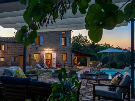 Casa Felicità, Marche Ferienhäuser, Maison 8 personnes à Cessapalombo - Photo 20