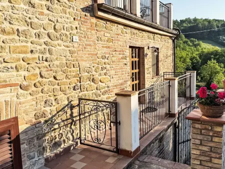 Ferienvilla mit privatem Pool und Whirlpool, Maison 10 personnes à Cessapalombo - Photo 7