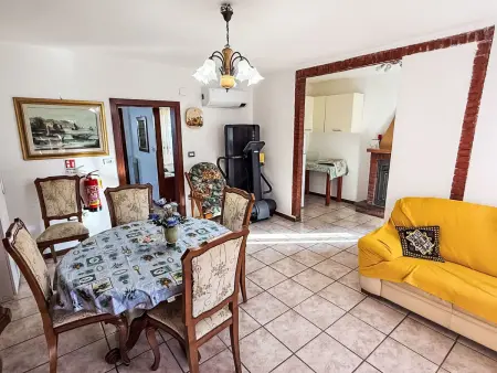 Ferienvilla mit privatem Pool und Whirlpool, Maison 10 personnes à Cessapalombo - Photo 11
