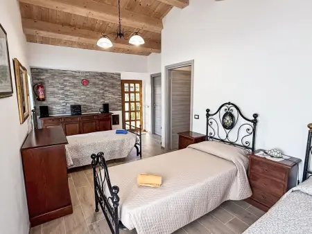 Ferienvilla mit privatem Pool und Whirlpool, Maison 10 personnes à Cessapalombo - Photo 20