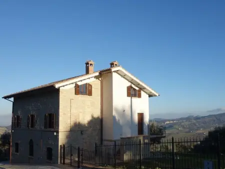 Casa Barbara, Maison 14 personnes à Cessapalombo - Photo 1