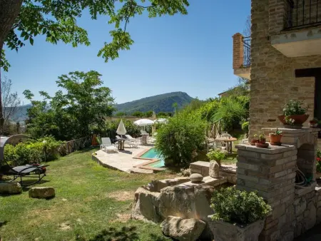Villa mit privatem Pool in der Nähe des Dorfes, Maison 10 personnes à Cessapalombo - Photo 2