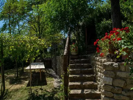 Villa mit privatem Pool in der Nähe des Dorfes, Maison 10 personnes à Cessapalombo - Photo 6