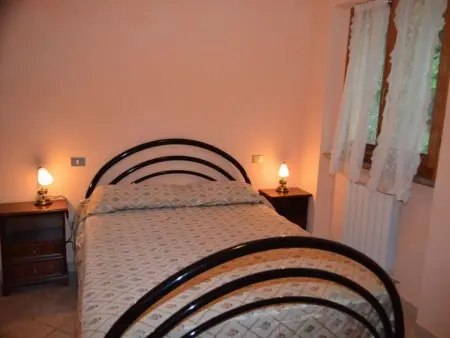 Schönes Ferienhaus in Sarnano mit privatem Pool - Photo 15
