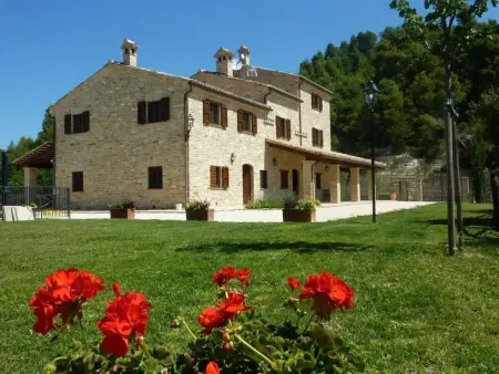 Villa in Le Marche mit atemberaubender Aussicht, Maison 8 personnes à Montelparo - Photo 1