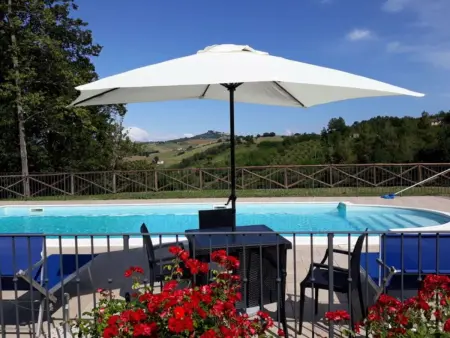 Villa in Le Marche mit atemberaubender Aussicht, Maison 8 personnes à Montelparo - Photo 3