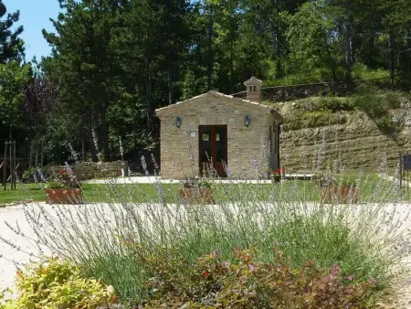Villa in Le Marche mit atemberaubender Aussicht, Maison 8 personnes à Montelparo - Photo 10