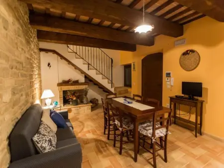 Villa in Le Marche mit atemberaubender Aussicht, Maison 8 personnes à Montelparo - Photo 15