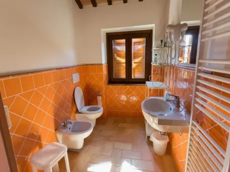 Villa in Le Marche mit atemberaubender Aussicht, Maison 8 personnes à Montelparo - Photo 22