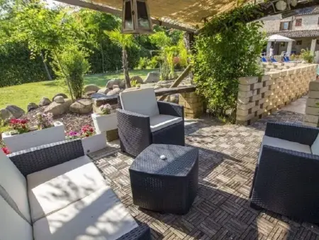 Erschwingliche Villa mit privatem Pool, Maison 14 personnes à Montelparo - Photo 5