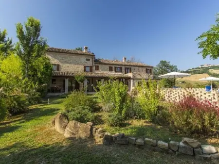 Erschwingliche Villa mit privatem Pool, Maison 14 personnes à Montelparo - Photo 8
