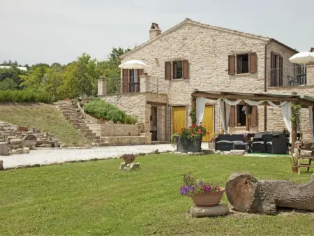 Villa mit privatem Pool und atemberaubender Aussicht - Photo 2