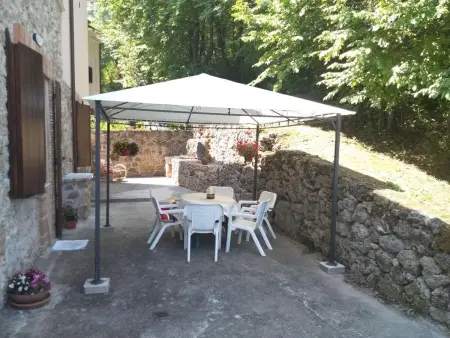 Charmante Wohnung mit Privatparkplatz, Appartement 8 personnes à Roccamontepiano - Photo 2