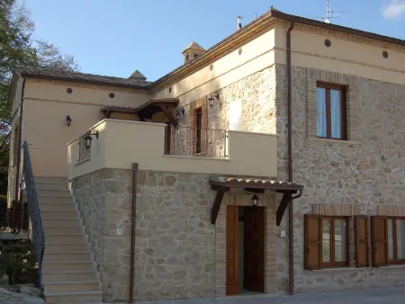 Wohnung in San Rocco mit Privatparkplatz, Appartement 7 personnes à Roccamontepiano - Photo 1