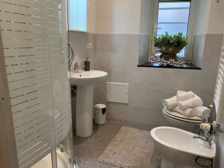 für 4 Personen ca. 76 m&sup2; in Genua, Norditalien (Ligurien) - Photo 3