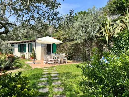Gemütliche, helle Ferienwohnung Leda, Appartement 4 personnes à Genova - Photo 14