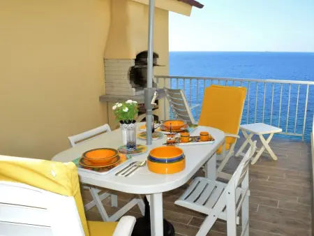 Charmantes Appartement in Moneglia mit Großer Terrasse - Photo 23