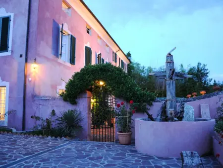 'Villa Lorien' mit Wasserblick, Maison 13 personnes à Corsanico - Photo 1