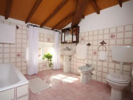 'Villa Lorien' mit Wasserblick, Maison 13 personnes à Corsanico - Photo 29
