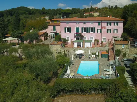 'lorien 14' mit eigenem Pool, Maison 14 personnes à Corsanico - Photo 3