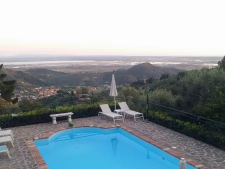'lorien 14' mit eigenem Pool, Maison 14 personnes à Corsanico - Photo 7