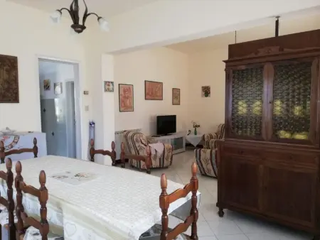 Ferienvilla mit Garten, Grill und Terrasse, Maison 5 personnes à Lido di Camaiore - Photo 8