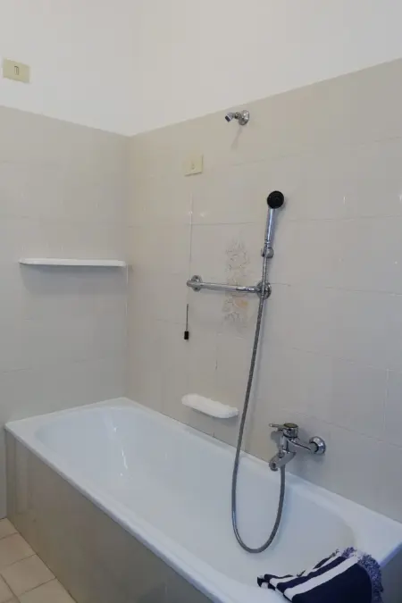 Ferienvilla mit Garten, Grill und Terrasse, Maison 5 personnes à Lido di Camaiore - Photo 9