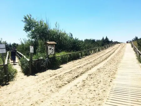 Mobilheim auf einem Campingplatz in der Nähe des Meeres und Pisa - Photo 43